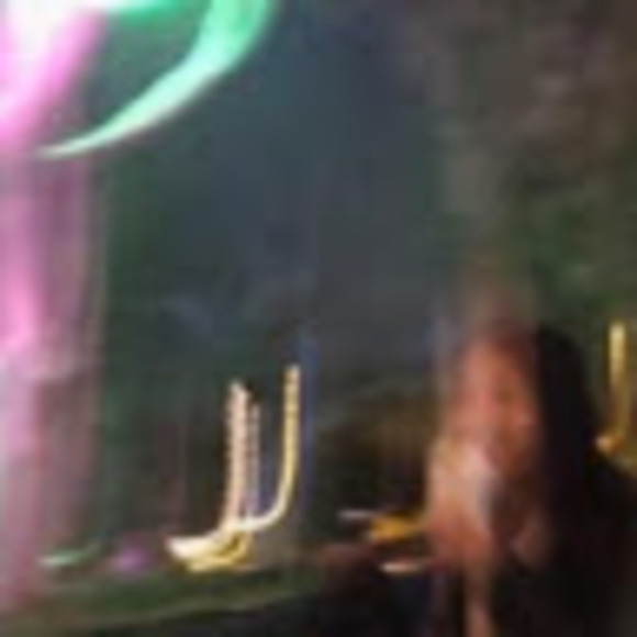 Meet your Posher, Hannah - Picture 1 of 1